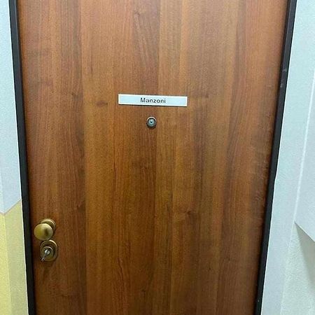 La Stanza Del Manzoni 1 Piano No Ascensore Pavía Exterior foto